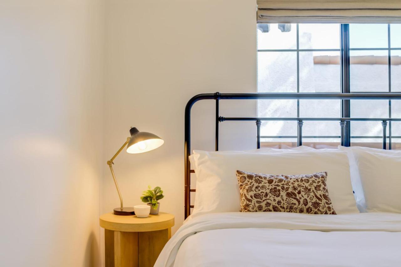 Casa Valerio - Boutique Suites In Downtown 圣巴巴拉 外观 照片